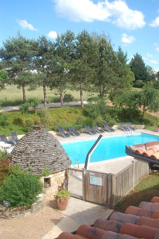 Hotel Le Mas De Castel - Piscine Chauffee ซาร์ลา-ลา-กาเนดา ภายนอก รูปภาพ